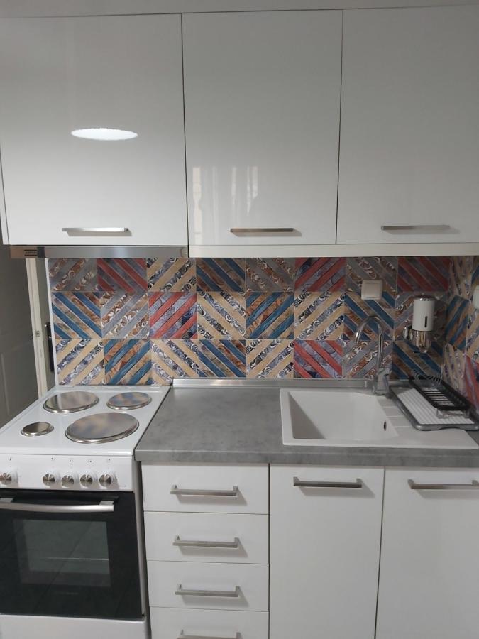 סרס Lux Apartment Downtown מראה חיצוני תמונה