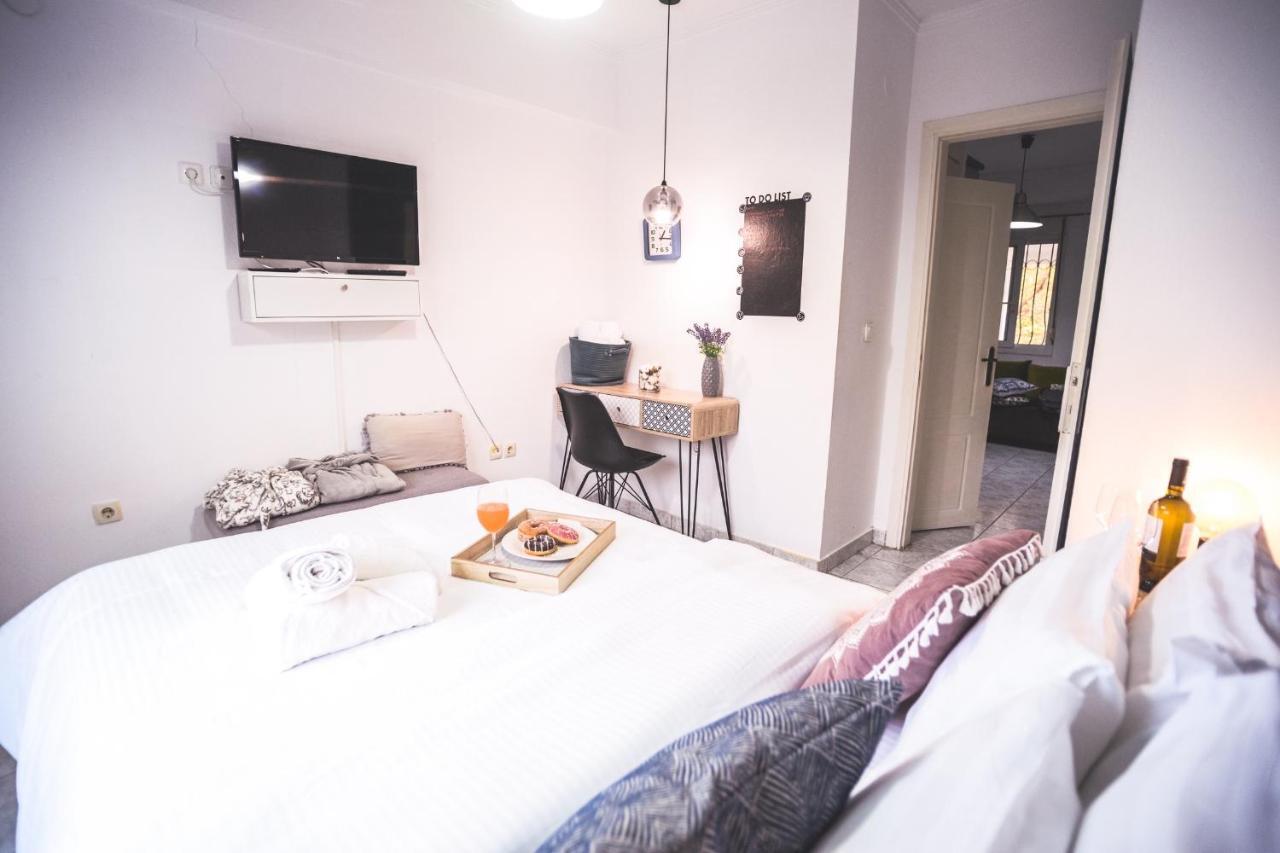 סרס Lux Apartment Downtown מראה חיצוני תמונה